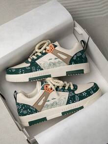 (Mărimea este mică) Pantofi sport casual eleganți pentru bărbați, cu imprimeu graffiti aleatoriu, cu șireturi, versatili, model patchwork, pentru cupluri