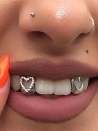 1 Set Cute Hollow Heart Zirconia Combination Grillz, Hip Hop Teeth Jewelry For Party, Daily Wear, Gatherings, Holiday Gifts