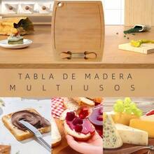 Tabla de bambú rectangular de 33x30 cm con cuchillos incluidos – ideal para quesos, carnes frías, frutas y botanas. Elaborada con bambú natural de alta resistencia, esta tabla combina elegancia, funcionalidad y durabilidad, convirtiéndose en un accesorio imprescindible para cualquier cocina o evento. Su diseño ergonómico cuenta con ranuras que evitan el derrame de líquidos y un espacio especial para almacenar los utensilios. Incluye dos herramientas de acero inoxidable con mangos de madera: un cuchillo plano para cortar quesos duros y un tenedor para servir embutidos o trozos de frutas. Perfecta para crear tablas de charcutería, servir aperitivos o presentar postres. Su acabado natural y superficie lisa la hacen ideal tanto para preparar alimentos como para decorar la mesa. Práctica, versátil y ecológica, es un regalo excelente para quienes disfrutan de compartir momentos deliciosos en casa. - Camel - Ver 8
