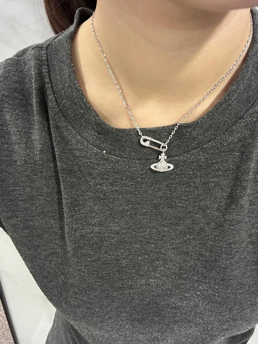 Vivienne Westwood Lucrece Pendant Necklace