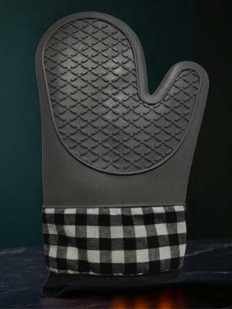 Silicone Kitchen Gloves, Non-Slip, Suitable For Cooking And Baking - Hand Wash Only