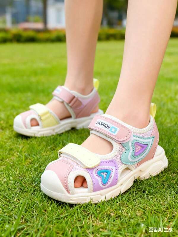 2026 Sommer Mädchen geschlossene Zehe bequeme Outdoor Sport Sandalen