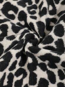 1pc Men's Casual Versatile Fashionable Leopard Print Tassel Scarf/Neck Warmer, Suitable For Winter Everyday Wear