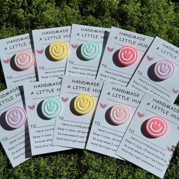 10pcs Warm Colorful Joyful Face Resin Accessories, Paired With Pocket Cards, Holiday Gift Souvenirs, Suitable For New Year, Easter, Valentine'S Day, Birthdays, Weddings, Thanksgiving, Gifts, Wants You Gifts, Encouragement Cards, Unique Decorations, Inspiring Mini Greeting Cards, Sweet Gifts For Friends, Teens, Cute Things, Cool Animals, Thank You Gift