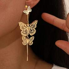 1 Pair Hollow Butterfly Tassel Long Earrings, Elegant & Fashionable, Made Of Iron Alloy. For Those Who Love Exquisite Earrings, Please Purchase Carefully. Your Satisfaction Is Our Greatest Motivation.