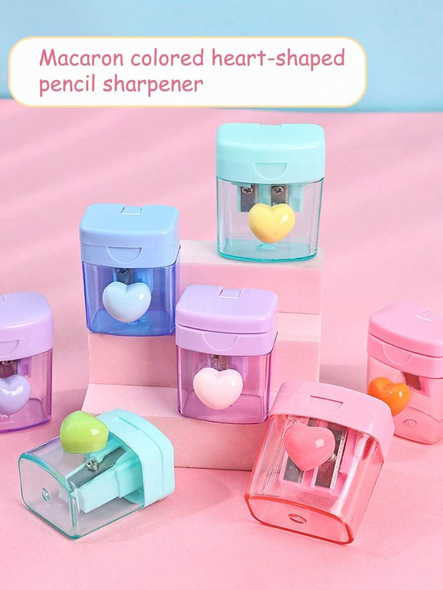 4 قطع مبراة أقلام بشكل قلب كرتوني بألوان الماكرون، مزودة بغطاء شفاف وفتحتين، مناسبة لمختلف أنواع الأقلام، تجليخ ناعم عالي الجودة لاستخدام طلاب المدارس الابتدائية والأطفال في التعلم والامتحانات
