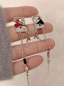 一对独特的撞色格纹心形耳环，时尚别致，是女性的理想珠宝之选，适合日常佩戴或派对场合。 - 彩色 - 查看 4