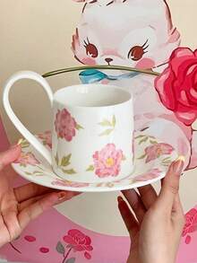 一套高级茶具，包括 1 个咖啡杯和 1 个碟子，专为下午茶设计，配有宽大的手柄和符合人体工程学的舒适握柄。 - 彩色 - 查看 8