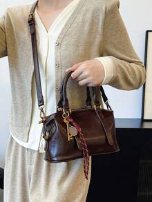 Fashionable And High-Quality Daily Versatile Handbag, Niche Design And High-Value Boston Bag, Equipped With A Key Pendant, Retro And Popular Simple Solid Color Women's Shoulder Bag, Crossbody Bag, Suitable For Dating, Dining, Going Out And Commuting - Coffee - View 4