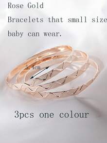 3 أساور معدنية خفيفة الوزن متموجة قابلة للتراكم