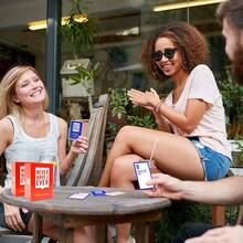 Gra karciana na imprezę Nigdy nie miałem nigdy Pakiet rozszerzeń Jeden zestaw gier karcianych Zabawna gra na wieczór Gry imprezowe dla dorosłych Nowy dodatek do klasycznej edycji Dla 4+ graczy Wiek 17+Gry,Gry dla dorosłych, Gry