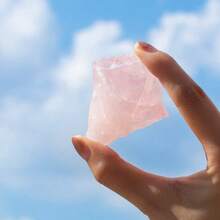 Natural Pink Crystal Quartz Rough Stones Boho Raw Crystal Decor For Tumbling, Cabbing, Jewelry Making, Wicca & Witchcraft, Ideal For Christmas, Thanksgiving, Valentine's Day, Mother's Day, Graduation Gifts - Pastoral Themed