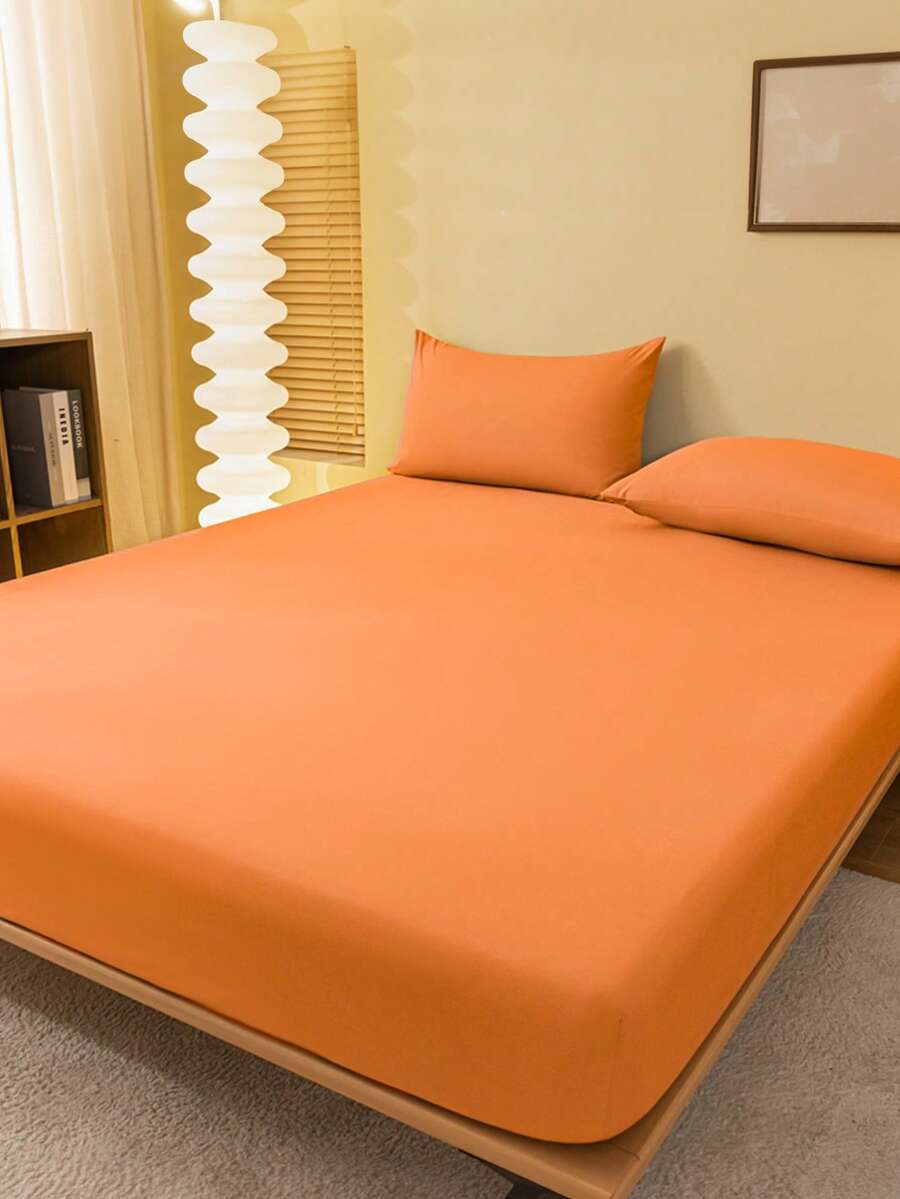 1 buc. Cearșaf cu elastic în culoare solidă, lenjerie de pat, cearșaf, protector de saltea, husă de saltea, husă de pat, lenjerie de pat moale, respirabilă și confortabilă, cearșafuri de pat prietenoase cu pielea, cearșaf de jos cu elastic în material minimalist pentru casă, pentru toate anotimpurile, cuvertură de pat antiderapantă, rezistentă la praf, fabricată din material moale și respirabil, pentru dimensiuni Twin, Full, King, Queen, cadou ideal de Paște, cadou de Ziua Mamei, sărbători perfecte, lavabilă la mașină