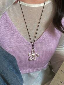 Colier cu pandantiv cu flori goale în stil coreean 2025, nou, accesoriu cu lanț lung pentru pulover, cu aspect de înaltă calitate