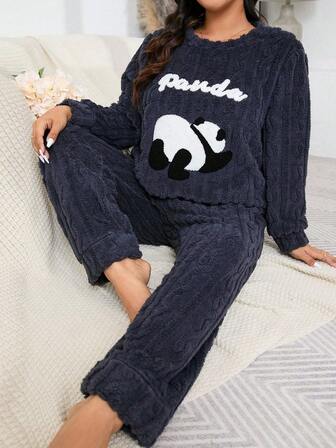 Plus Size Women's New Velvet Embroidered Floral Thick Warm Fluffy Sleepwear Set, Long Sleeve Top And Pants, Suitable For Outerwear, Winter, Cozy Clothes