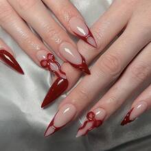 24 unghie finte a punta francese di colore rosso natalizio, a forma di mandorla e con punte lunghe e appuntite, con decorazioni 3D a fiocchi e linee, adatte per il Natale, stile elegante