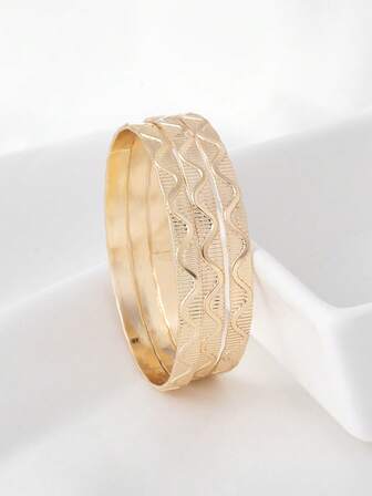 3pcs Lightweight Metal Wavy Stacking Bangle Bracelets