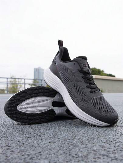 baasploa 1 Pair Men's Lightweight Casual Sneakers, Breathable Mesh Upper, Soft Non-Slip Sole, Lace-Up Closure, Black Color, Classic Retro Running Shoes