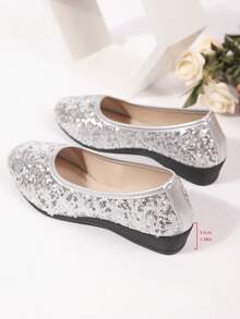 2026 Nuevos zapatos planos de mujer con lentejuelas de moda, livianos y cómodos mocasines slip-on, adecuados para madres