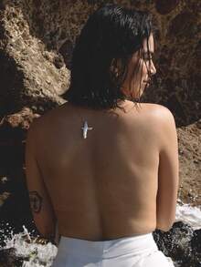 1pc Minimalist Elegant Luxury Asymmetrical Cultured Faux Pearl Cross Stainless Steel Waterproof Pendant Necklace, Suitable For Women's Daily, Party, Vacation, Banquet Wear, Great Gift For Mother, Wife, Girlfriend, Birthday, Christmas