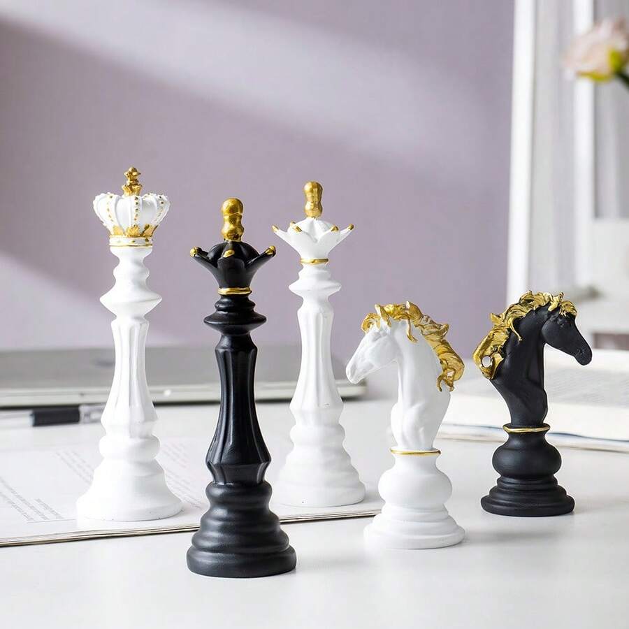 1pc Small Chess Ornaments Kings Queens Knights Bishops Arts Handicrafts Miniature Figurines Collection Living Room Interiors Tabletop Decoration Accessories - Multicolor - View 1
