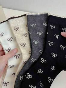4 Paar Damen Mittelhoch Socken mit Schleifenmuster, Retro Design Crew Socken, locker sitzender Bund ohne Einengung, geeignet für den täglichen Gebrauch und alle Jahreszeiten, zufällige Farben