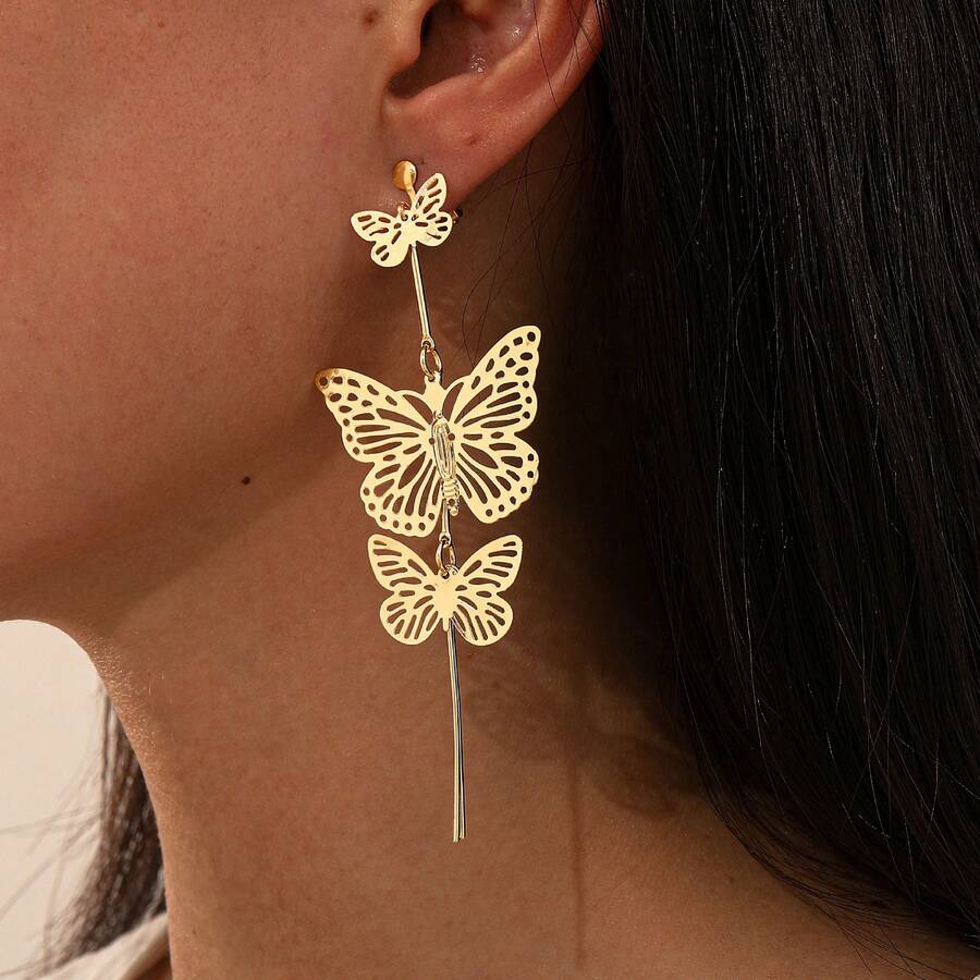 1 Pair Hollow Butterfly Tassel Long Earrings, Elegant & Fashionable, Made Of Iron Alloy. For Those Who Love Exquisite Earrings, Please Purchase Carefully. Your Satisfaction Is Our Greatest Motivation.