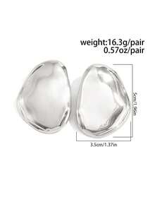 ZAA不对称纹理几何椭圆耳环，简约流畅设计，小众合金材质，风格百搭，适合日常佩戴和正式场合。金属表面有轻微划痕，但不影响使用。 - 銀色 - 查看 5