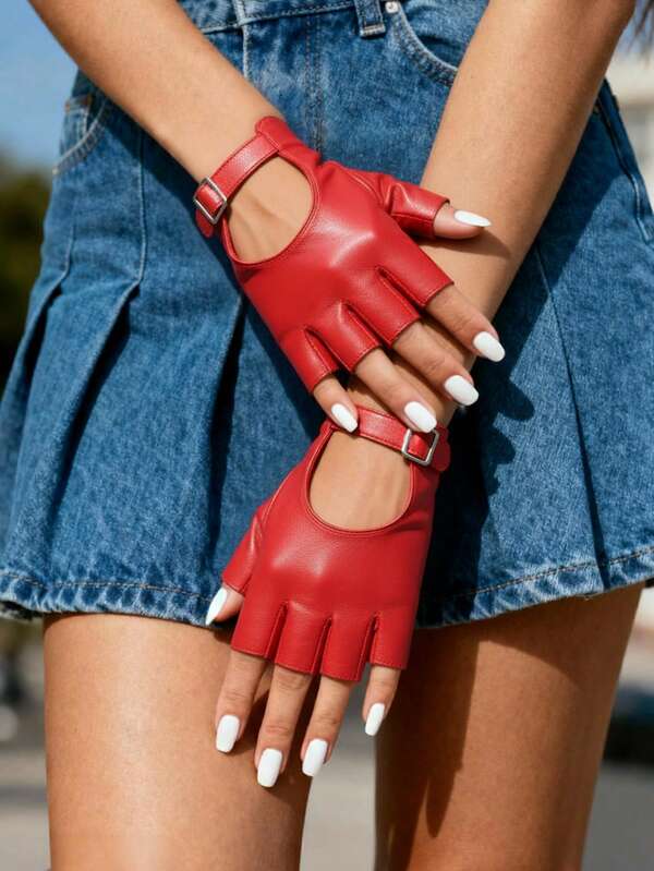 زوج من قفازات النساء جلدية للدراجة النارية نصف الأصابع ذات اإلبزيم القابل للتعديل، لقيادة الدراجات، والرقص في النوادي الليلية وحفلات الكوسبلاي، ومناسبة للسفر والطقس الخارجي في المناسبات والحفلات والمناسبات الرياضية والأعياد