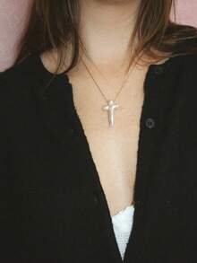 1pc Minimalist Elegant Luxury Asymmetrical Cultured Faux Pearl Cross Stainless Steel Waterproof Pendant Necklace, Suitable For Women's Daily, Party, Vacation, Banquet Wear, Great Gift For Mother, Wife, Girlfriend, Birthday, Christmas