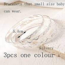 3 أساور معدنية خفيفة الوزن متموجة قابلة للتراكم