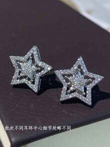Topshiny 1 Pair Silver-Tone Cubic Zirconia Pentagram Stud Earrings Women, Korean Minimalist Jewelry, Detail May Vary Slightly By Batch HXXJ - 銀色 - 查看 8