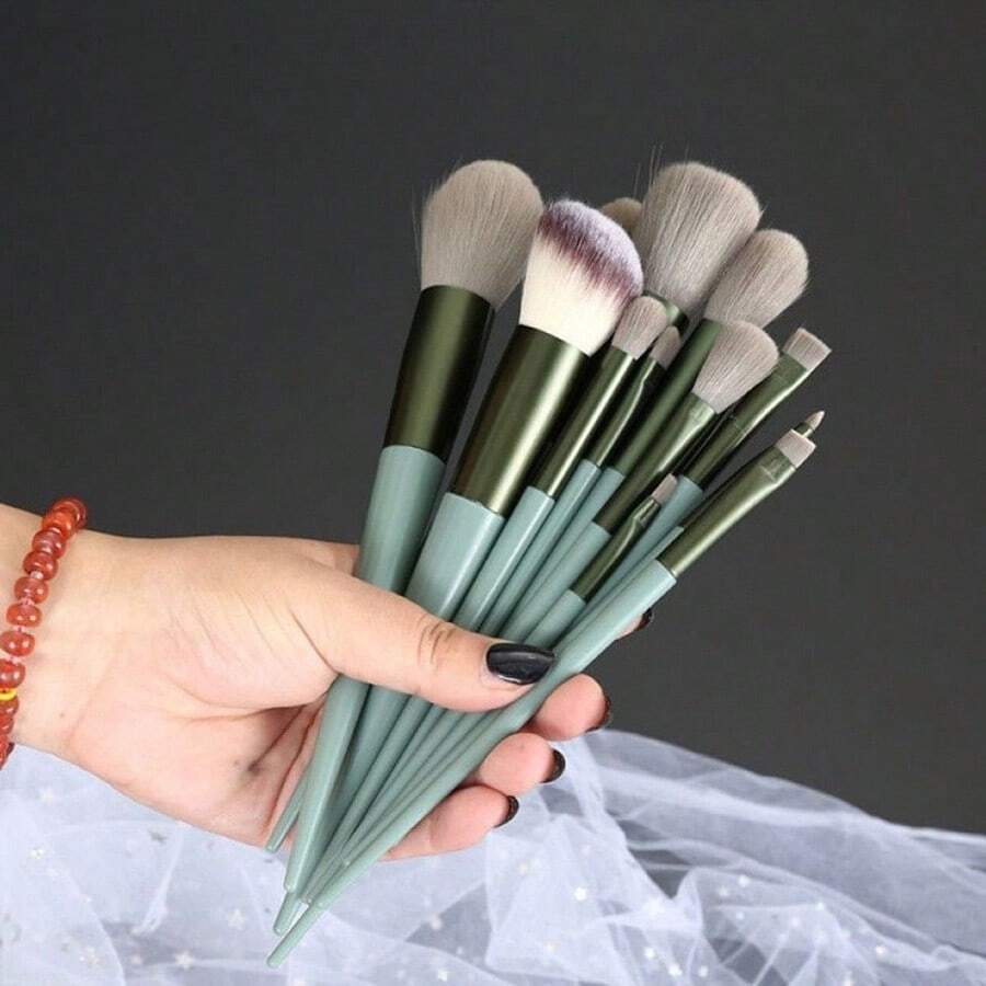 Limited Edition 13-Piece Makeup Brush Set With Soft Carrying Pouch - Premium Makeup Tools Made Of High-Quality Fibers, Brush Set, Facial Cleansing Tool - 綠色 - 查看 1