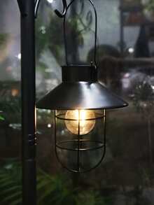 1 bucată de lampă cu filament LED retro cu energie solară, felinar în stil retro negru/auriu, încărcare cu energie solară - potrivită pentru grădină, curte, balcon și iluminat decorativ exterior, cadouri de sărbători, cum ar fi Crăciun, Ziua Îndrăgostiților, zile de naștere, cadouri de Ziua Mamei, felinare în stil rustic, structură metalică, materiale durabile, sursă de lumină portabilă, produs esențial pentru grădinarii de acasă.