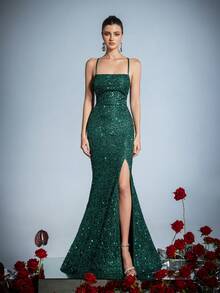Elegante vestido de noche de lentejuelas con tirantes finos - Diseño de espalda cruzada, abertura alta - Perfecto para recepciones de bodas, galas, eventos de alfombra roja y fiestas formales - Verde Oscuro - Ver 1