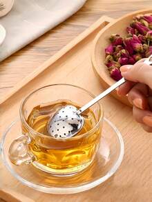 1PC Heart Shaped Tea Infuser, Stainless Steel Tea Strainer, Fine Mesh Tea Ball With Handle, Heart Design Spoon Filter, Loose Leaf Tea Steeper, Leak-Proof Tea Maker, Perfect For Tea Lovers, Decorative Kitchen Gadget, Gift For Her, Wedding Favors, Tea Party Accessories, Portable Tea Infuser, Dishwasher , Elegant Silver Finish,  Tea Essential - 銀色 - 查看 6