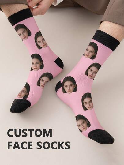 クリスマス カスタマイズ フェイス プリント ミッドカーフ ソックス 1ペア、男女兼用カップルソックス、写真でパーソナライズ、おもしろカップルソックス、快適で通気性、クリエイティブなカートゥーンデザイン、ホリデー、誕生日、バレンタインデーのギフトに最適、おもしろい、クレイジー、アニメ、マルチカラーロングソックス