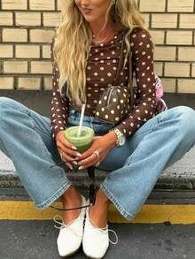 2025秋冬新款：女士棕色波点船领长袖针织上衣，百搭设计，优雅修身 - 棕色 - 查看 2