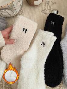 2/4双装女士加厚拖鞋袜，毛绒蝴蝶结装饰，舒适透气，颜色随机，秋冬季保暖舒适
