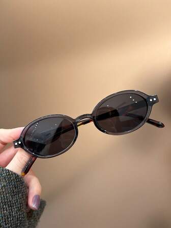 1 件复古铆钉椭圆形小框女士时尚眼镜，适合派对、街头摄影、装饰和休闲日常佩戴