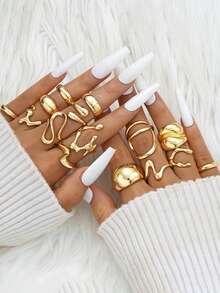 Vintage Elegant Fashion Multi-Element Autumn/Winter Retro Coin Style Random 3pcs Asymmetrical Geometric Line Wrapped Heart Butterfly Snake Flower Bow Hammered Round Adjustable Rings Set, Y2K Luxury Feel Layered Rings Suitable For Women Couples, Ideal For Holiday, Wedding, Party, Daily Matching, Halloween, Christmas, New Year Gifts (Random Delivery)