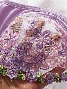 2 件女士薰衣草刺绣花卉吊带性感日常内衣套装，透明刺绣花卉短款上衣和丁字裤，可爱俏皮的文胸