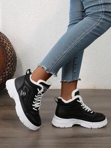 Zapatos de mujer de caña alta, nuevo estilo de invierno, forrados y engrosados para mantener el calor, zapatillas deportivas gruesas y con suela gruesa, populares zapatos deportivos casuales y versátiles para correr para mujeres