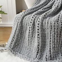 Battilo Beige Chunky Knit Throw Blanket, Soft And Thick Chenille Throw Blanket, 50x60 Handmade Knit Crochet Blanket, Cozy Knot Knitted Throw Blankets Couch Home Decor, Taupe - Xám - Xem 7