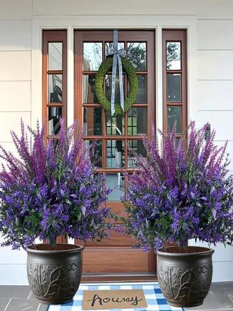 1 大型精致户外紫色薰衣草，户外人造花装饰 - 温暖而充满活力的紫色薰衣草花，无需维护，适合室内/室外使用，非常适合婚礼、礼物、搬家、家庭、办公室、春夏季节、季节性家居装饰；充满活力的花卉展示；耐用的塑料花，花卉装饰