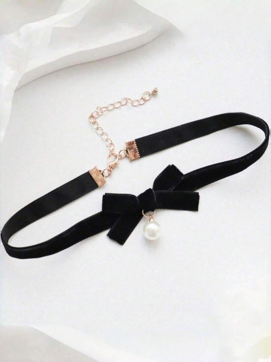 1pc Simple Velvet Pearl Choker Necklace, Short Girl Clavicle Chain