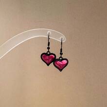 Summer New "Sweetheart Guava" Pink Heart Pendant Black Ear Hooks Suitable For Round Face Earrings Fashion Ear Jewelry - A-玫紅色愛心吊墜耳環 - 查看 4