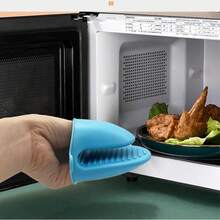 1 Pair Silicone Gloves Microwave And Oven Heat-Resistant Kitchen Baking Gloves For Hot Trays And Dishes Heat-Insulated Gloves - Multicolor - View 2