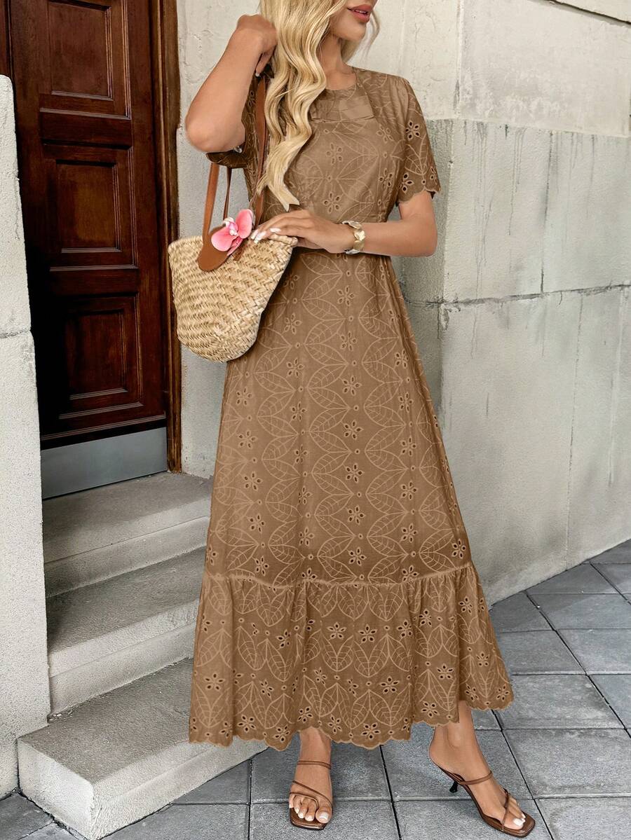 Vestido Longo Lese Forrado com Elástico na Cintura Detalhes Bordados - Caqui - Visão 1