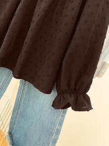 大码女式春季时尚休闲纯色提花荷叶边V领泡泡袖收腰上衣，适合约会、外出、婚礼、春季穿着、斋月等场合。 - 棕色 - 查看 10